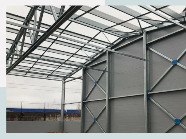 Каркасные ангары от СтальСтрой-Тмр по цене от 618 руб.